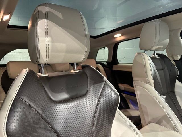 View our LAND ROVER RANGE ROVER EVOQUE
