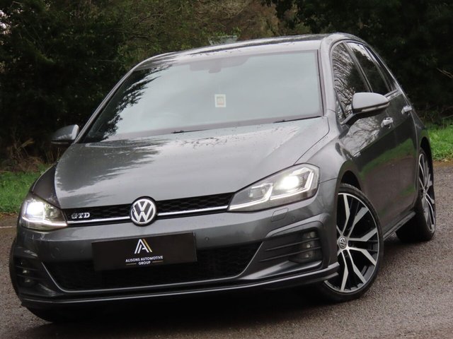 View our VOLKSWAGEN GOLF