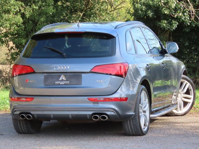2016 AUDI SQ5 - Photo 4
