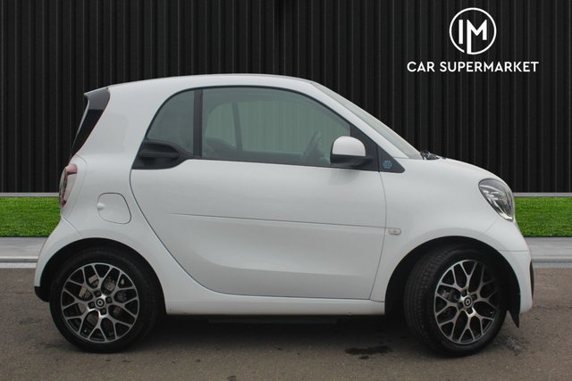 2022 SMART FORTWO - Photo 8