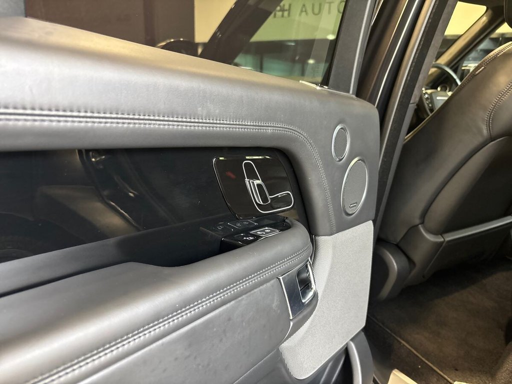 USED 2019 19 LAND ROVER RANGE ROVER 4.4 SD V8 Autobiography SUV 5dr Diesel Auto 4WD Euro 6 (s/s) (339 ps) SVO LIGURIAN SATIN|DEPLOYABLE STEPS