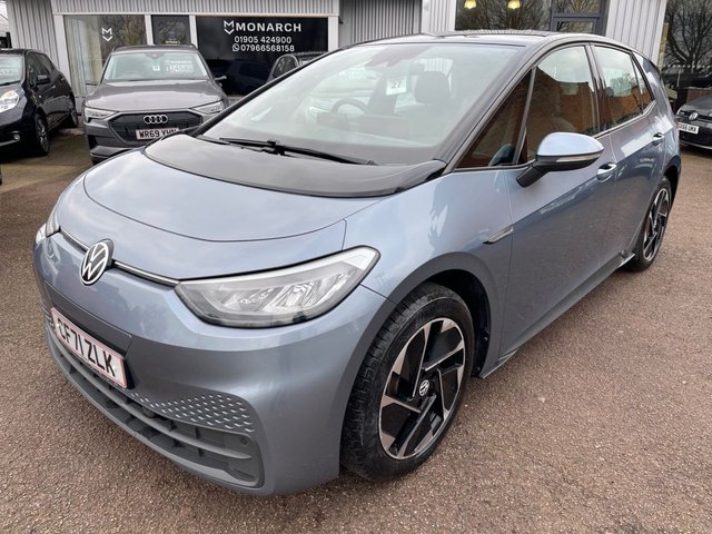 2022 ID.3 PRO PERFORMANCE 58KWH LIFE HATCHBACK 5DR ELECTRIC AUTO 204 PS 2022 93,178... photo