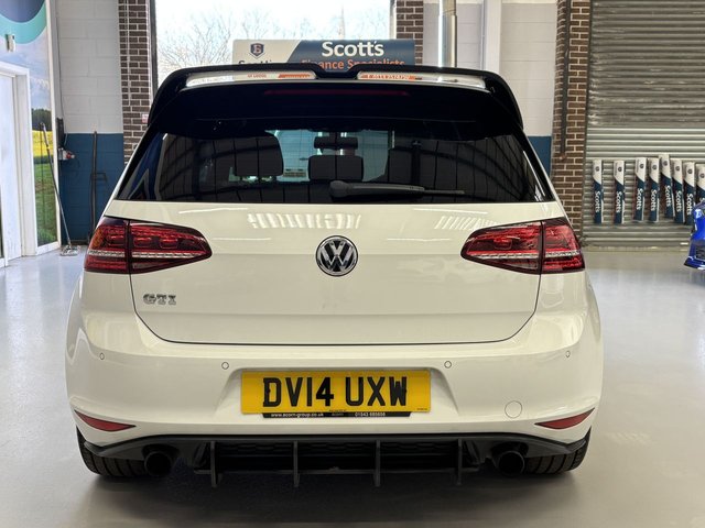 2014 Volkswagen Golf 2L GTI Performance 3dr - Photo 6