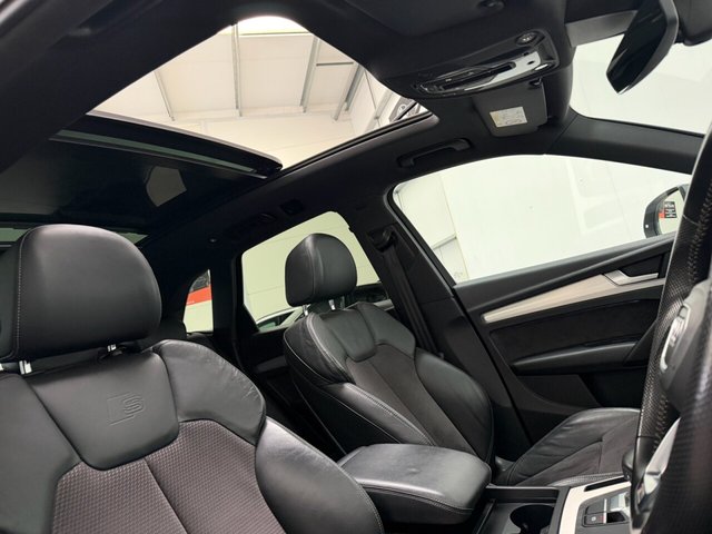 2017 Audi Q5 2L S Line 5dr - Photo 2