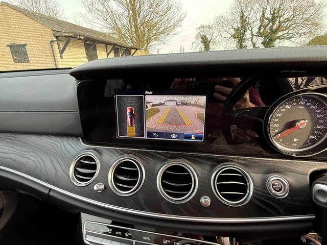 2017 MERCEDES-BENZ E-CLASS 2.0 E220d AMG Line (Premium) Estate 5dr Diesel G-Tronic+ Euro 6 (s/s) (194 ps) - Photo 2