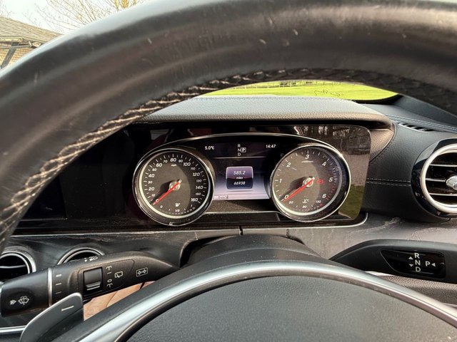 2017 MERCEDES-BENZ E-CLASS 2.0 E220d AMG Line (Premium) Estate 5dr Diesel G-Tronic+ Euro 6 (s/s) (194 ps) - Photo 8