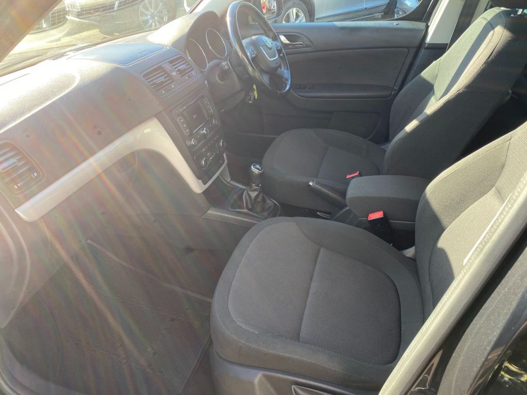 USED 2013 63 SKODA YETI 2.0 TDI SE Plus SUV 5dr Diesel Manual Euro 5 (110 ps) RECENT CAMBELT