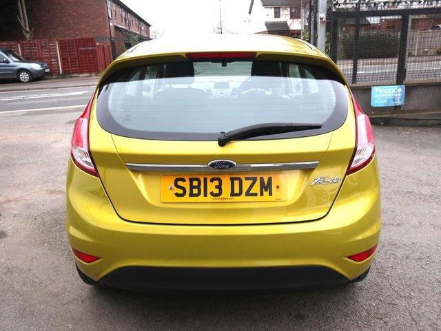 2013 Ford Fiesta 1.3L Zetec 3dr - Photo 5
