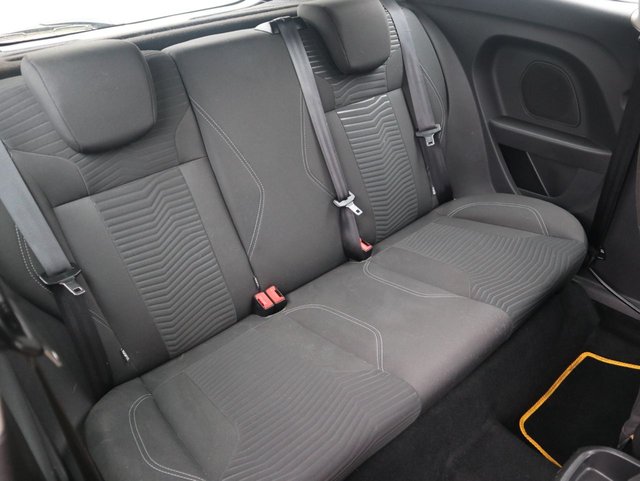 2013 Ford Fiesta 1.3L Zetec 3dr - Photo 6