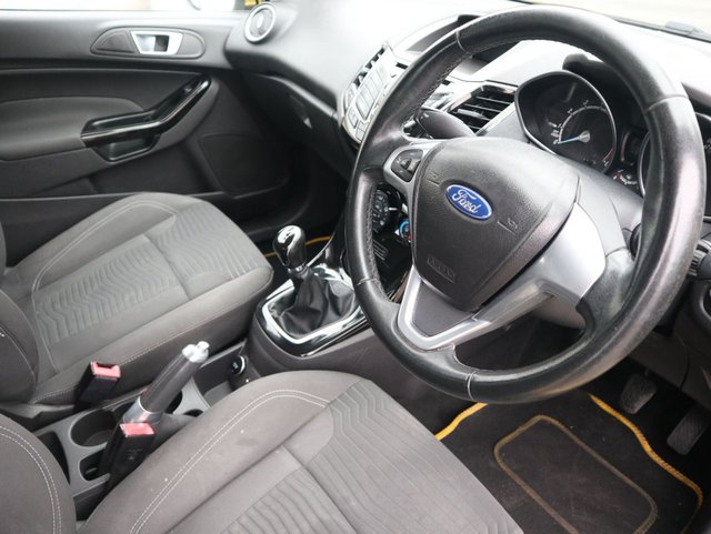 2013 Ford Fiesta 1.3L Zetec 3dr - Photo 9
