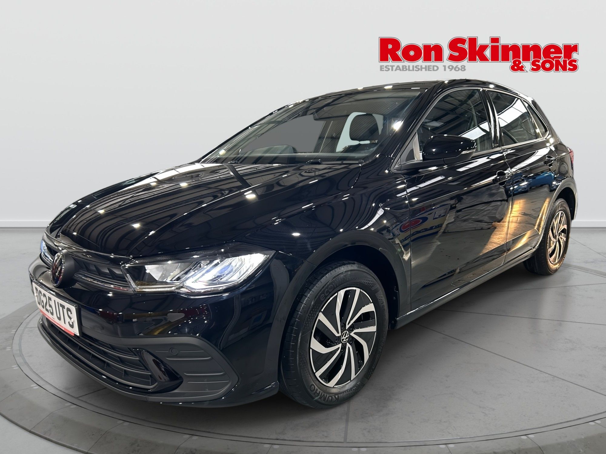 USED 2025 25 VOLKSWAGEN POLO 1.0 EVO Life Hatchback 5dr Petrol Manual Euro 6 (s/s) (80 ps) 