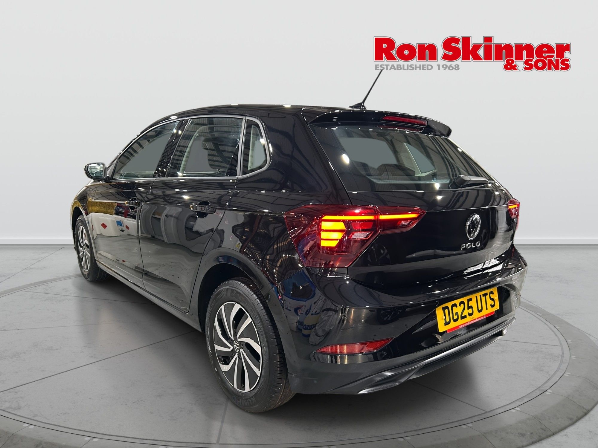USED 2025 25 VOLKSWAGEN POLO 1.0 EVO Life Hatchback 5dr Petrol Manual Euro 6 (s/s) (80 ps) 
