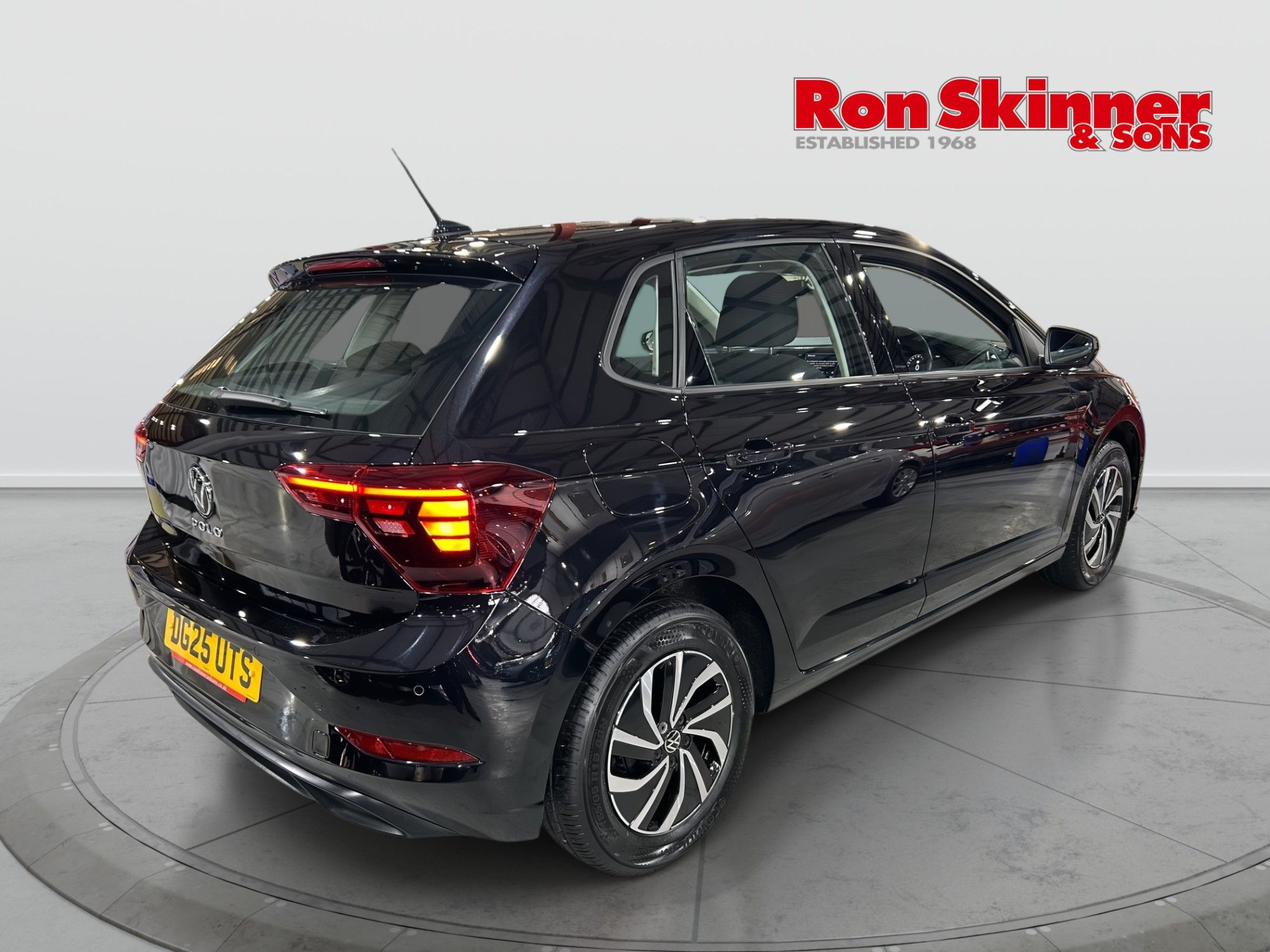 USED 2025 25 VOLKSWAGEN POLO 1.0 EVO Life Hatchback 5dr Petrol Manual Euro 6 (s/s) (80 ps) 
