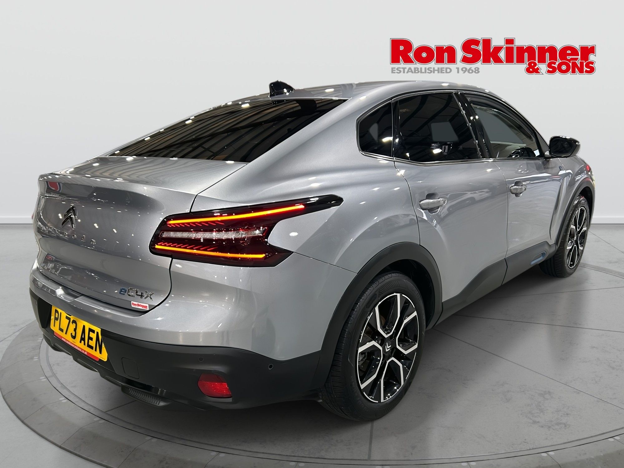 USED 2023 73 CITROEN e-C4 X 50kWh Shine Fastback 4dr Electric Auto (7.4kW Charger) (136 ps) 