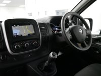 USED 2021 71 RENAULT TRAFIC 28 2.0 DCI 120 BHP SL BUSINESS PLUS + 1 OWNER | SAT NAV | AIR CON | BOTT RACKING