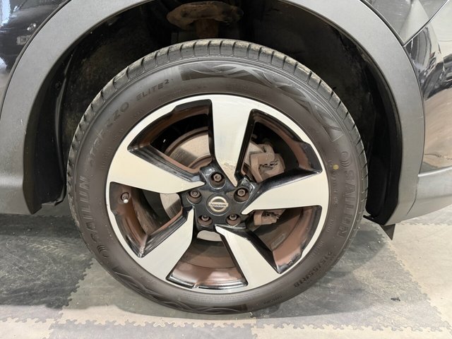 2016 NISSAN QASHQAI 1.5 dCi N-Connecta SUV 5dr Diesel Manual 2WD Euro 6 (s/s) (110 ps) - Photo 8