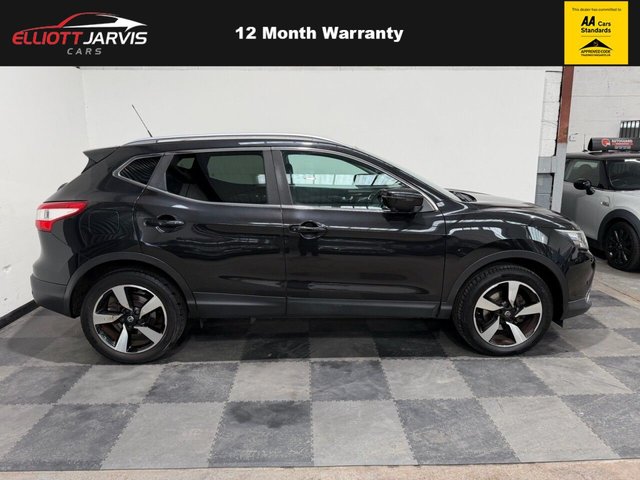 2016 NISSAN QASHQAI 1.5 dCi N-Connecta SUV 5dr Diesel Manual 2WD Euro 6 (s/s) (110 ps) - Photo 2