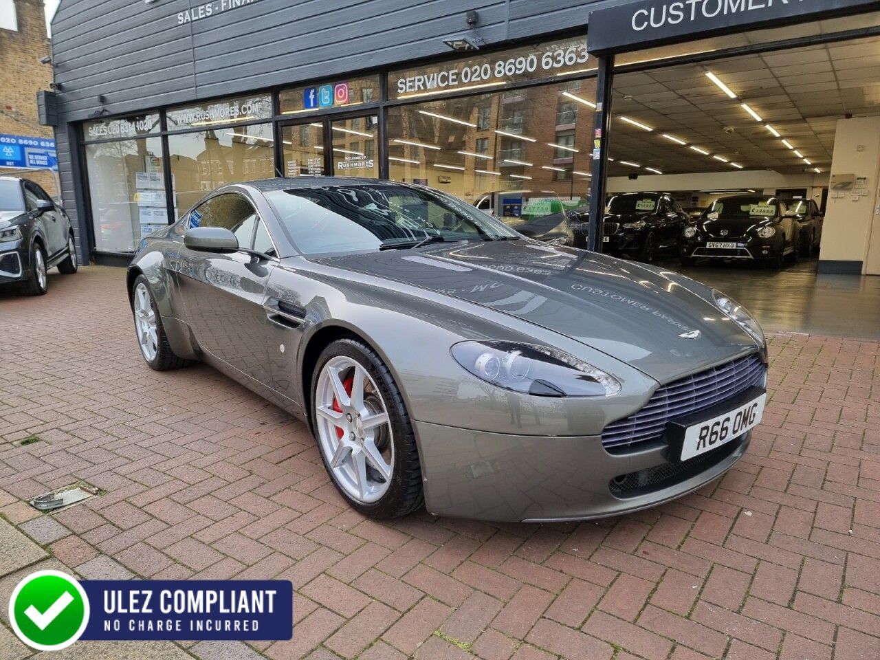 Aston Martin Vantage 2006