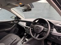 USED 2020 69 SKODA KAMIQ 1.0 TSI SE SUV 5dr Petrol DSG Euro 6 (s/s) (115 ps) Climate control A/C, Cruise control, Bluetooth connectivity for calls and music, Voice control, USB input, DAB radio, LED daytime running lights, Front parking sensors, Rear parking sensors, Auto headlights, 17" Alloy wheels, Apple carplay, Android auto.