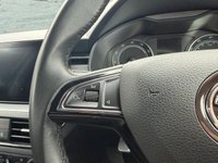 USED 2020 69 SKODA KAMIQ 1.0 TSI SE SUV 5dr Petrol DSG Euro 6 (s/s) (115 ps) Climate control A/C, Cruise control, Bluetooth connectivity for calls and music, Voice control, USB input, DAB radio, LED daytime running lights, Front parking sensors, Rear parking sensors, Auto headlights, 17" Alloy wheels, Apple carplay, Android auto.