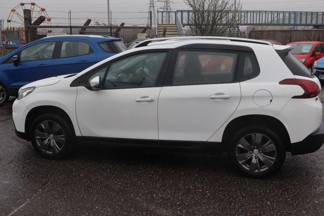 2018 PEUGEOT 2008 1.2 PureTech Active SUV 5dr Petrol Manual Euro 6 (82 ps) - Photo 12
