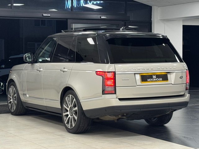 2017 Land Rover RANGE ROVER - Photo 2