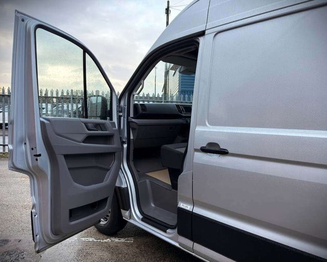 2024 Volkswagen Crafter 2L Trendline 5dr - Photo 9