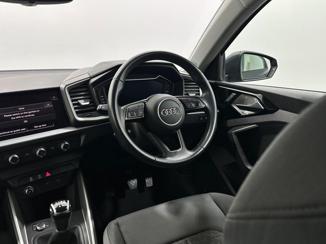 2023 Audi A1 - Photo 12