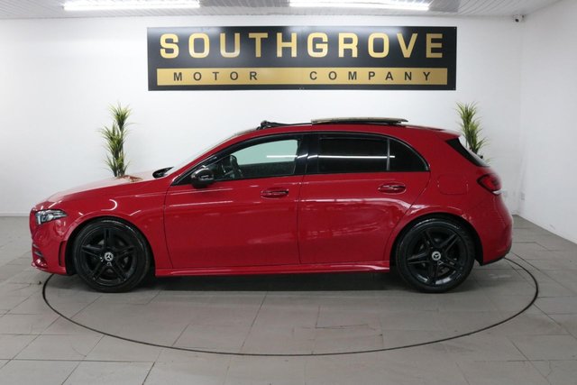 2018 MERCEDES-BENZ A-CLASS 1.5 A180d AMG Line (Premium Plus) Hatchback 5dr Diesel 7G-DCT Euro 6 (s/s) (116 ps) - Photo 4