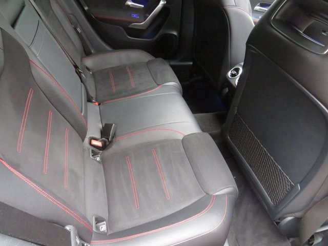 2018 MERCEDES-BENZ A-CLASS 1.5 A180d AMG Line (Premium Plus) Hatchback 5dr Diesel 7G-DCT Euro 6 (s/s) (116 ps) - Photo 9