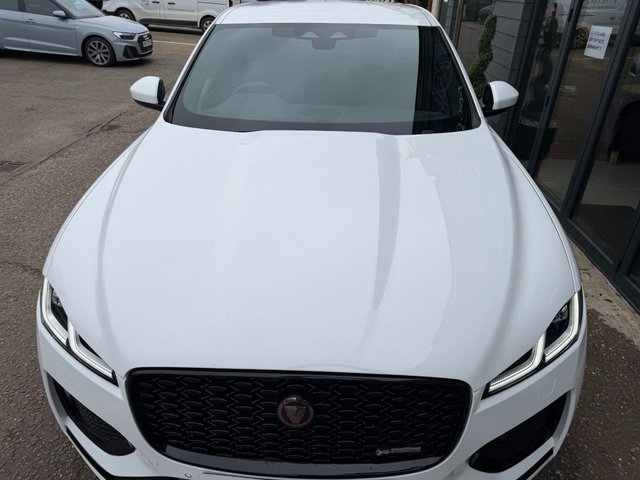 2022 JAGUAR F-PACE 2.0 D200 MHEV R-Dynamic S SUV 5dr Diesel Auto AWD Euro 6 (s/s) (204 ps) - Photo 8
