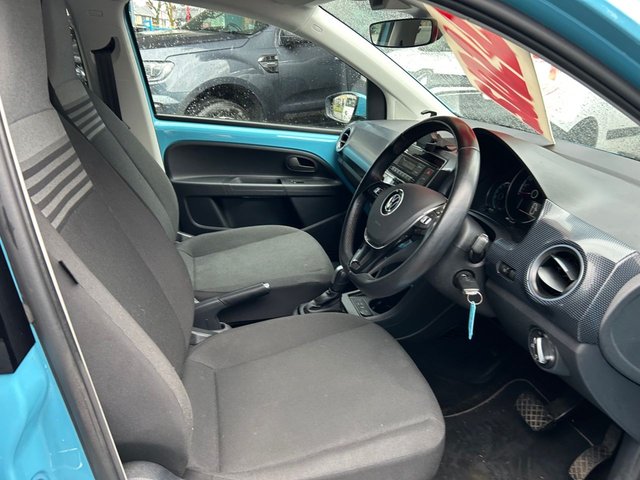 2022 Volkswagen E-Up! - Photo 9