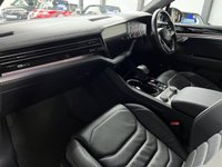 USED 2022 22 VOLKSWAGEN TOUAREG 3.0 TDI V6 Black Edition SUV 5dr Diesel Tiptronic 4Motion Euro 6 (s/s) (286 ps) + CARPLAY/ANDROID AUTO +