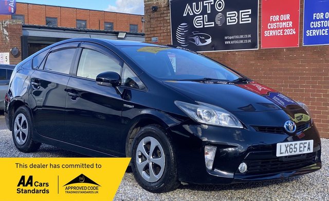2022 TOYOTA PRIUS 1.8 VVT H HATCHBACK 5DR PETROL PLUG IN HYBRID CVT EURO 6... photo