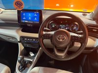 USED 2022 22 TOYOTA YARIS 1.5 VVT-h Excel Hatchback 5dr Petrol Hybrid E-CVT Euro 6 (s/s) (116 ps) Parking Pack. Camera. Privacy.