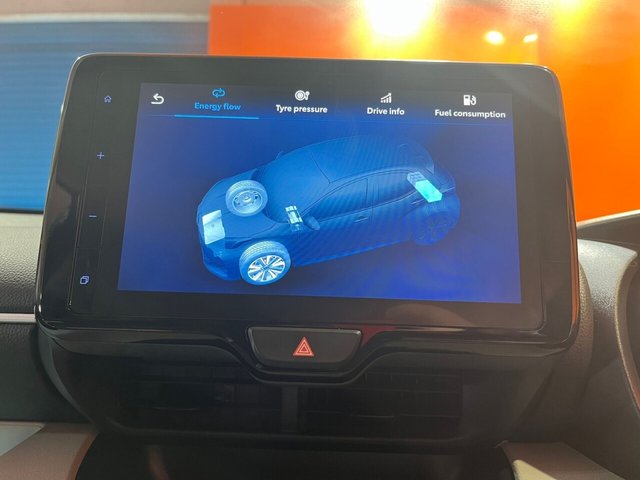 2022 TOYOTA YARIS 1.5 VVT-h Excel Hatchback 5dr Petrol Hybrid E-CVT Euro 6 (s/s) (116 ps) Parking Pack. Camera. Privacy. - Photo 9