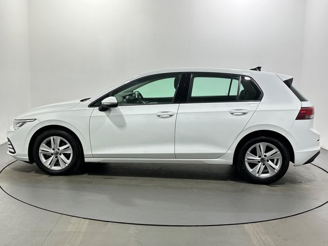 2022 Volkswagen Golf - Photo 5