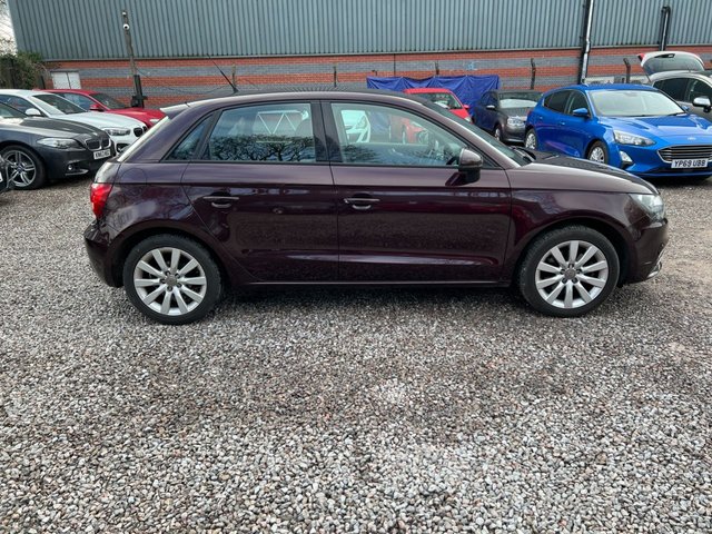 2014 AUDI A1 - Photo 10