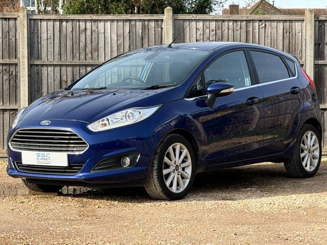 2016 Ford Fiesta - Photo 2