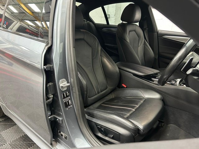 2017 BMW 5 Series - Photo 10