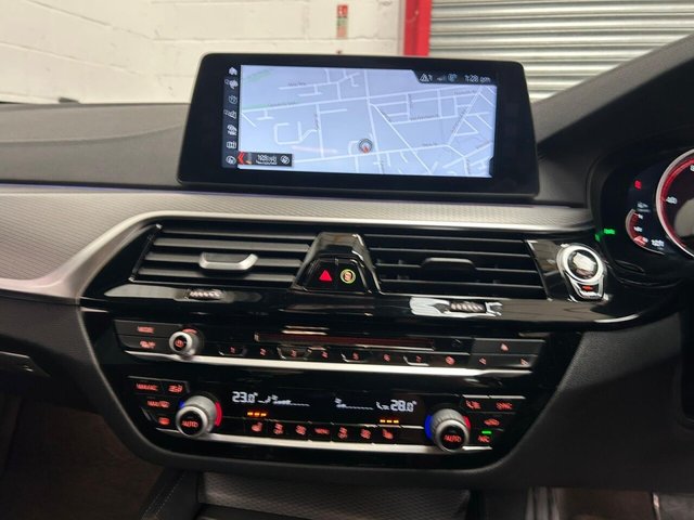 2017 BMW 5 Series - Photo 11