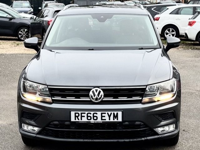 2016 VOLKSWAGEN TIGUAN 2.0 TDI BlueMotion Tech SE Navigation SUV 5dr Diesel DSG 4Motion Euro 6 (s/s) (150 ps) - Photo 5