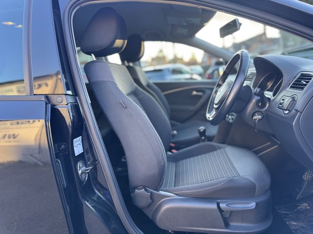 2016 VOLKSWAGEN POLO 1.2 TSI BlueMotion Tech Match Hatchback 5dr Petrol Manual Euro 6 (s/s) (90 ps) - Photo 11