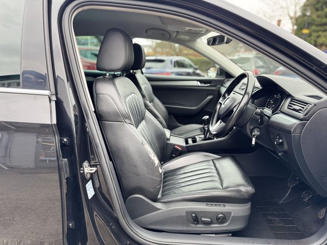 2016 SKODA SUPERB 2.0 TDI SE Business Hatchback 5dr Diesel Manual Euro 6 (s/s) (150 ps) - Photo 12