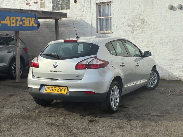 2015 Renault Megane 1.5L Dynamique Nav 5dr - Photo 11