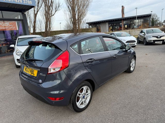 2013 FORD FIESTA 1.5 TDCi Zetec Hatchback 5dr Diesel Manual Euro 5 (75 ps) - Photo 6
