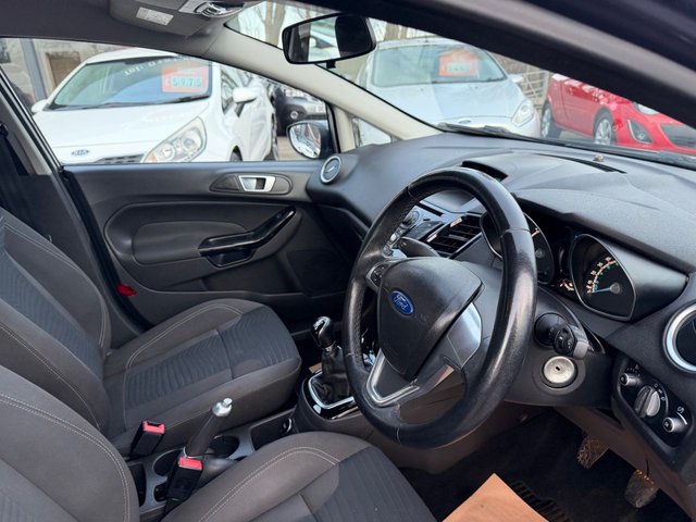 2013 FORD FIESTA 1.5 TDCi Zetec Hatchback 5dr Diesel Manual Euro 5 (75 ps) - Photo 8
