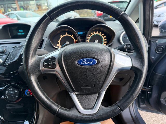 2013 FORD FIESTA 1.5 TDCi Zetec Hatchback 5dr Diesel Manual Euro 5 (75 ps) - Photo 9
