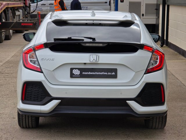 2017 HONDA CIVIC 1.0 VTEC Turbo SR Hatchback 5dr Petrol Manual Euro 6 (s/s) (129 ps) - Photo 8