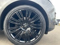 USED 2018 68 LAND ROVER RANGE ROVER 3.0 SD V6 Autobiography SUV 5dr Diesel Auto 4WD Euro 6 (s/s) (275 ps) AN EXCEPTIONAL VEHICLE, JUST IN STOCK+JUST 2 FORMER KEEPERS+AUTOBIOGRAPHY MODEL+LOADED WITH EXTRAS+ULEZ COMPLIANT+PRIVACY GLASS+FULL LEATHER INTERIOR+FULL PANORAMIC GLASS ROOF+SATELLITE NAVIGATION+PARK ASSIST+CLIMATE CONTROL+22 INCH ALLOY WHEELS+COST NEW &pound;99035 MAKING THIS VEHICLE UNREAL VALUE AT OUR AMAZINGLY LOW PRICE+1 FULL YEARS MOT PRIOR TO COLLECTION+CALL NOW TO SPEAK WITH ONE OF OUR EXPERIENCED SALES ADVISORS AND ARRANGE A VIEWING+NOT TO BE MISSED!!!!!!!!!!!!!!!!!!!!!!!!!!!!!!!!!!!!!!!!!!
